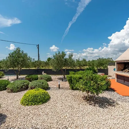 Silentium Zadarvillas Pristeg