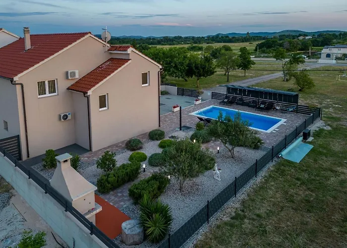 Silentium Zadarvillas Вилла *