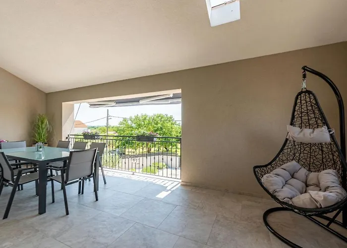 Вилла Silentium Zadarvillas *