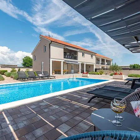 Silentium Zadarvillas * Pristeg