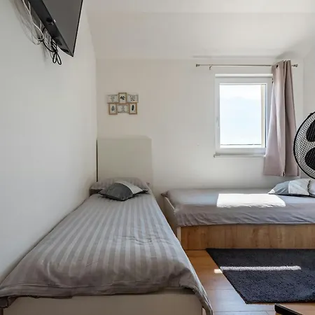 Silentium Zadarvillas Вилла Pristeg