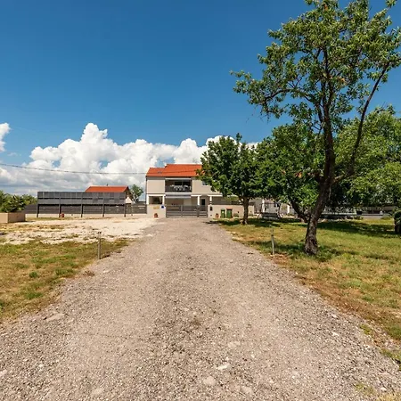 Silentium Zadarvillas * Pristeg