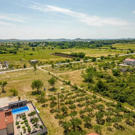 Silentium Zadarvillas Вилла