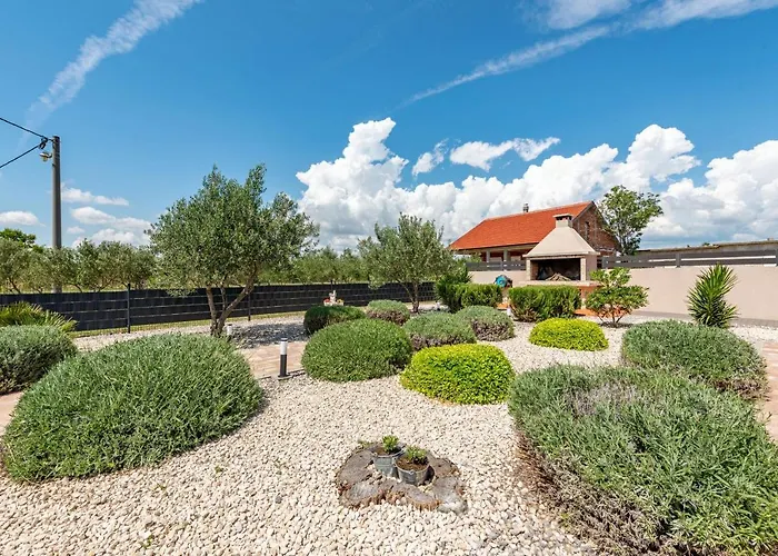 Vila Silentium Zadarvillas *